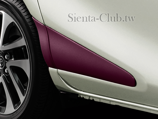 carlineup_sienta_customize_dressupgarnishcasualchic_2_05_lb.png