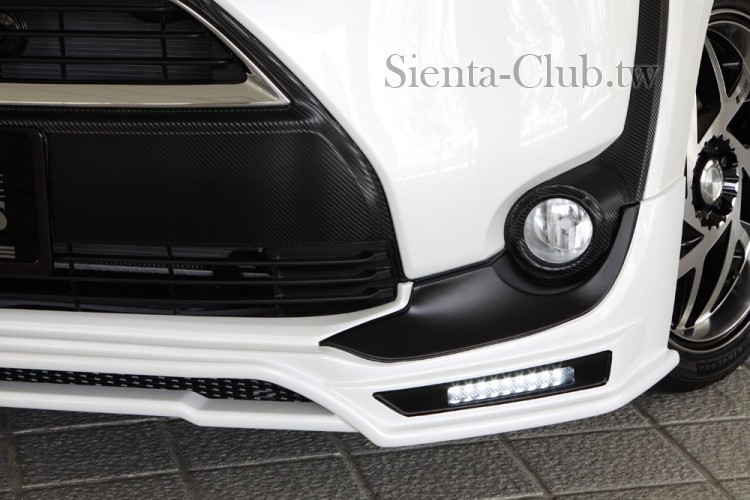 _sienta-003.jpg