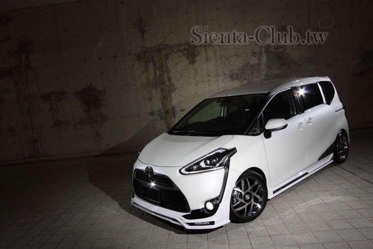 img-sienta-003.jpg